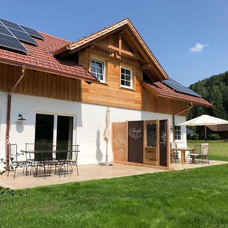 Chalet - Apartment - Mit Liebe Dekoriert Oblarn Exterior foto